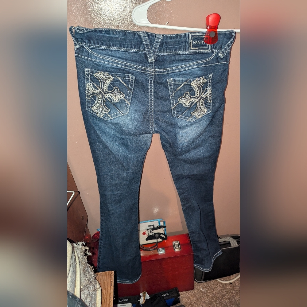 Premium Vanity Collection Jeans – Size 29W x 31L – Embellished Pockets